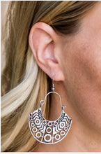 Load image into Gallery viewer, Sunset Sightings - Complete Trend Blend Set - November 2018-Just Because Jewels, Paparazzi Accessories-Just Because Jewels